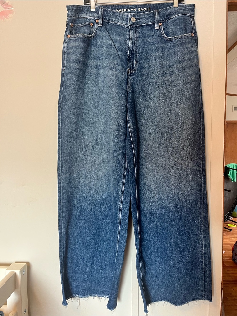 American Eagle Women's Super High Rise Baggy Faded Blue Wide-Leg Jeans size 14
